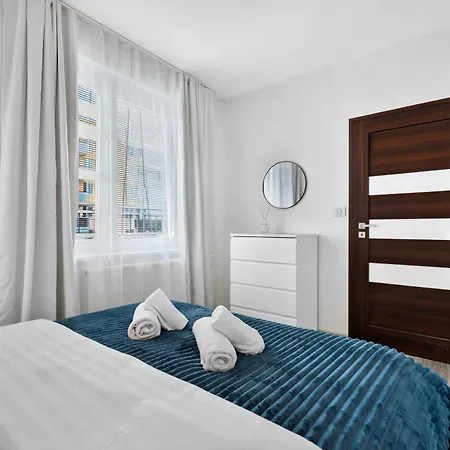 Apartman Spacious Family For 6 - Garage & Balcony Pozsony