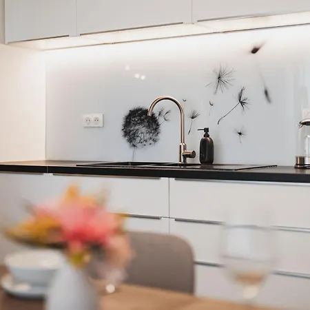 Apartman Spacious Family For 6 - Garage & Balcony *