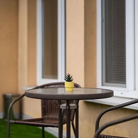 Spacious Family For 6 - Garage & Balcony Apartman